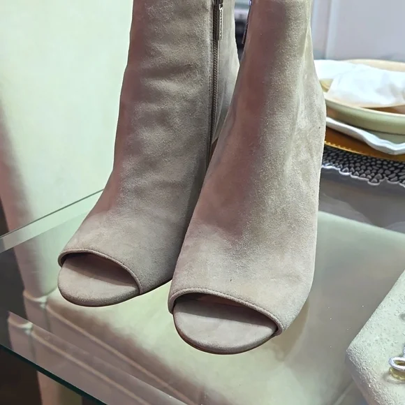 Womens ankle boots - Picture 2 of 7